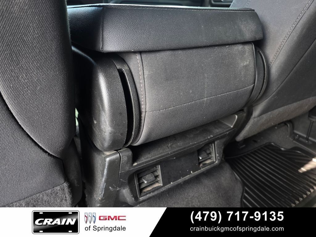 2022 Chevrolet Silverado 2500HD Custom CREW CAB 4X4GAS 6.6 V/8