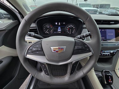2023 Cadillac XT5 Premium Luxury