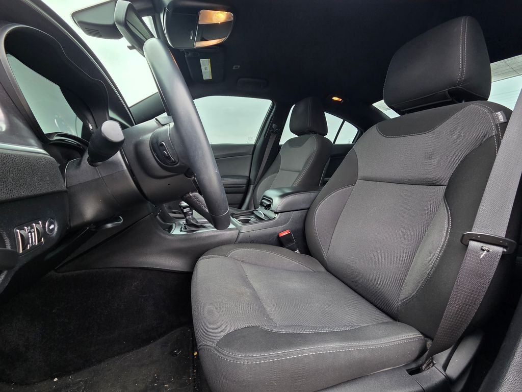 2017 Dodge Charger SE