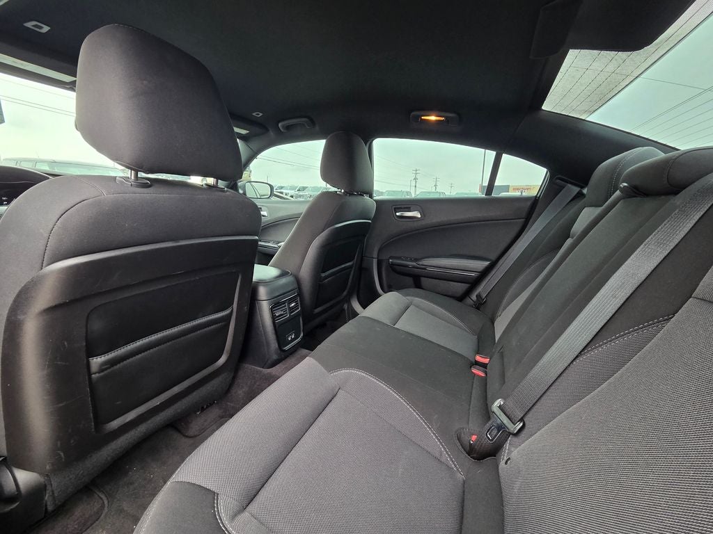 2017 Dodge Charger SE