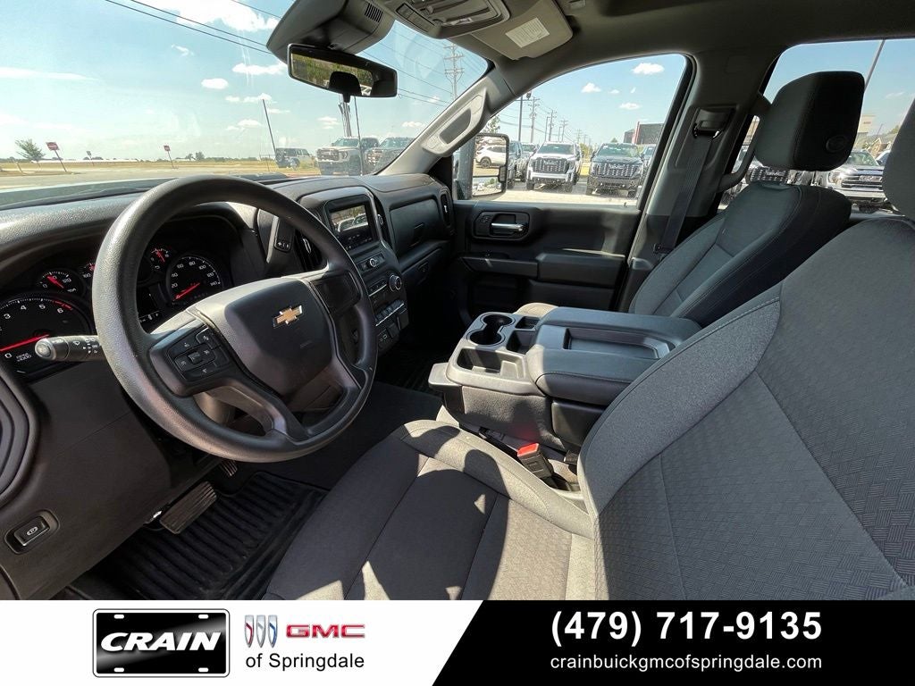 2024 Chevrolet Silverado 2500HD Custom