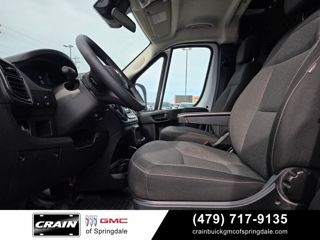 2025 RAM ProMaster 2500 Base 136 WB