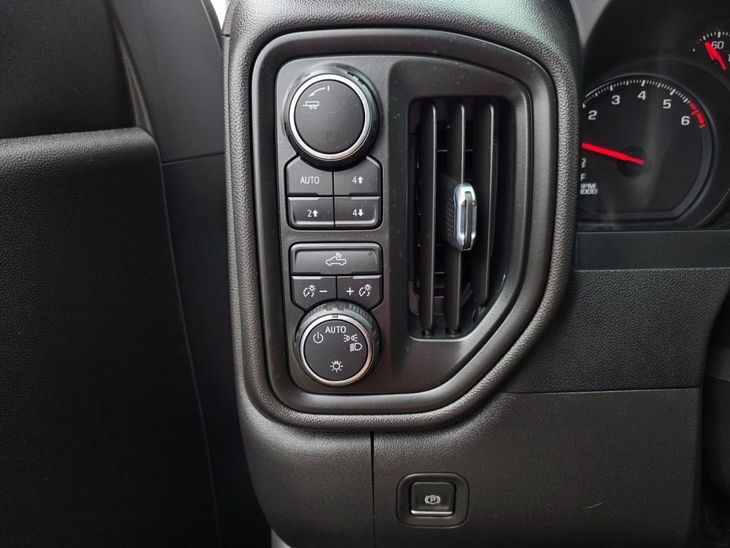 2022 Chevrolet Silverado 1500 LTD Custom Trail Boss