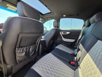 2017 INFINITI QX70 Base