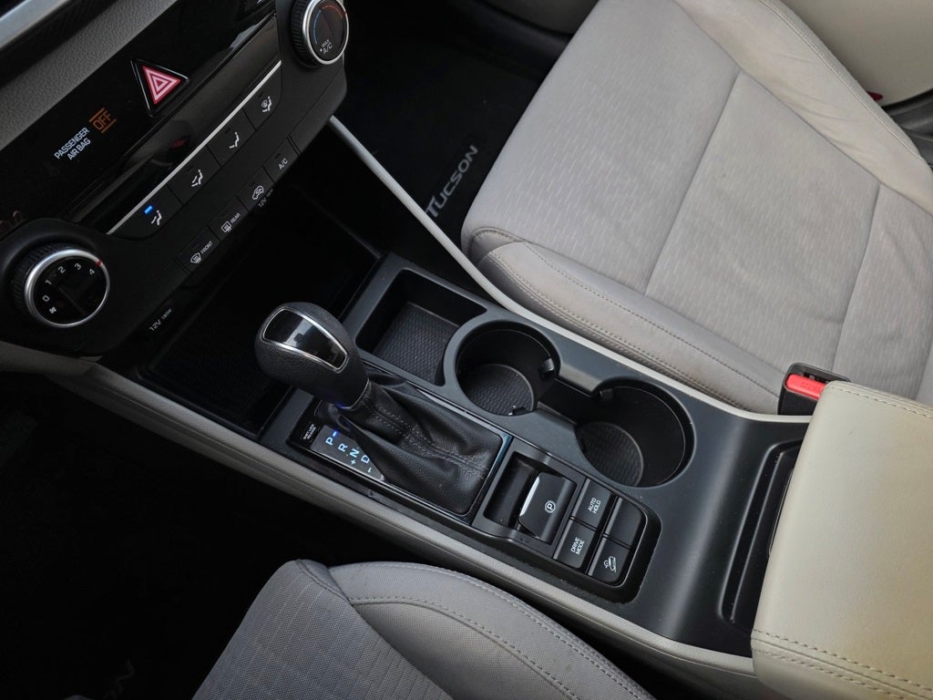 2020 Hyundai TUCSON SE