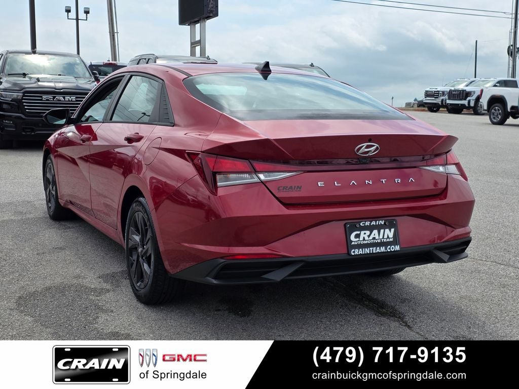 2021 Hyundai ELANTRA SEL