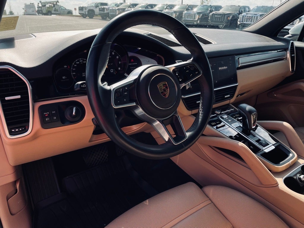 2023 Porsche Cayenne Platinum Edition