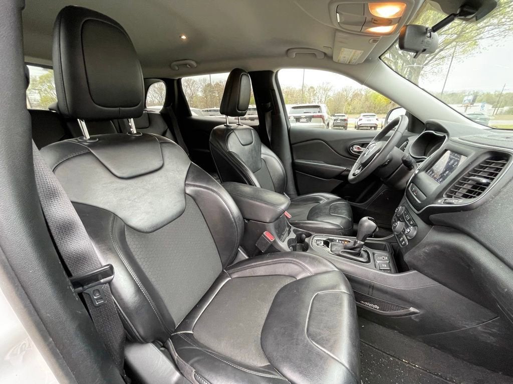 2020 Jeep Cherokee Altitude