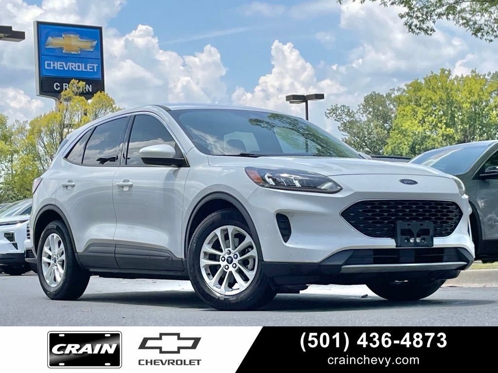 2020 Ford Escape SE