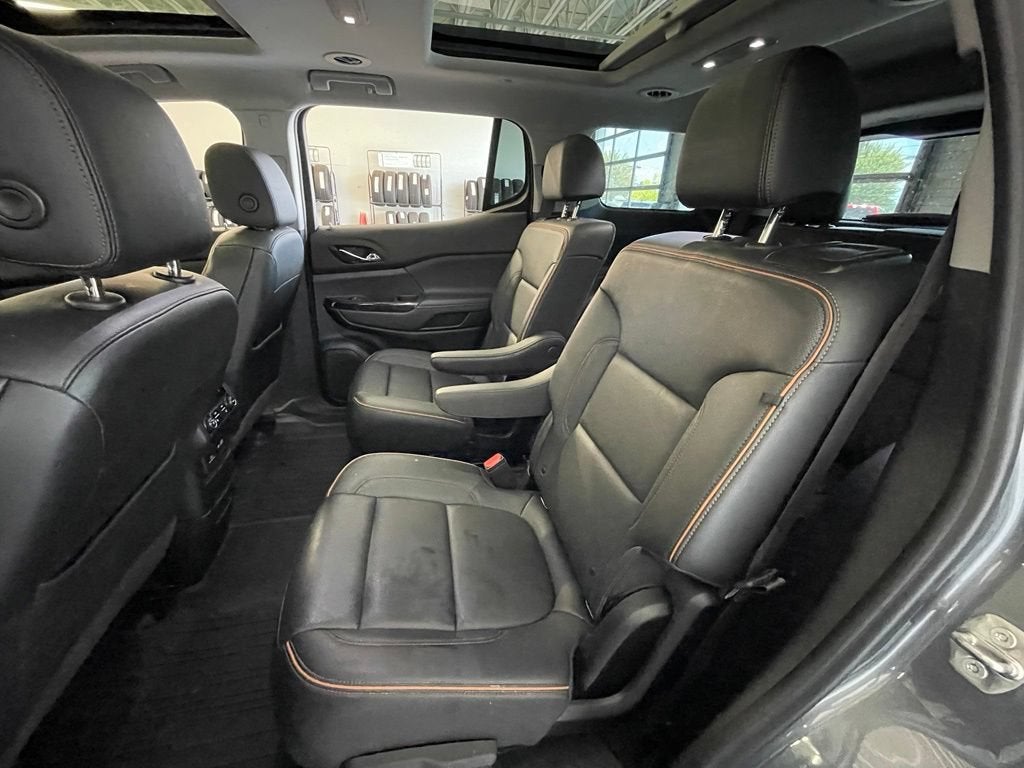 2022 GMC Acadia AT4