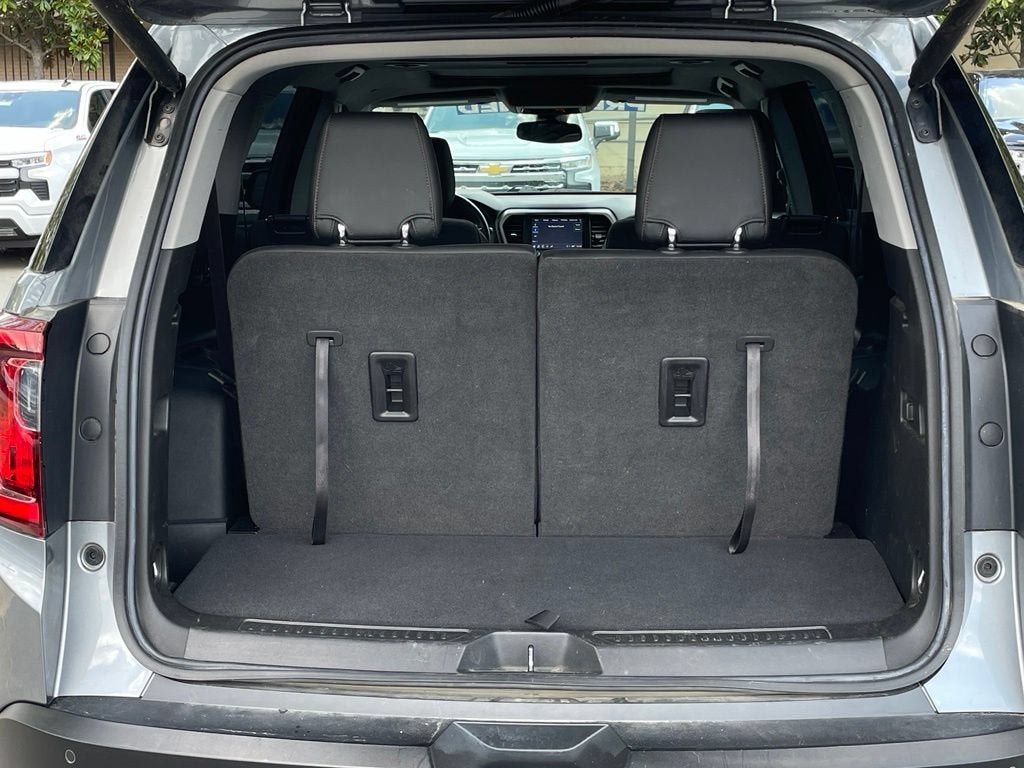 2022 GMC Acadia AT4
