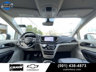 2023 Chrysler Pacifica Hybrid Touring L