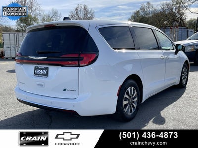 2023 Chrysler Pacifica Hybrid Touring L