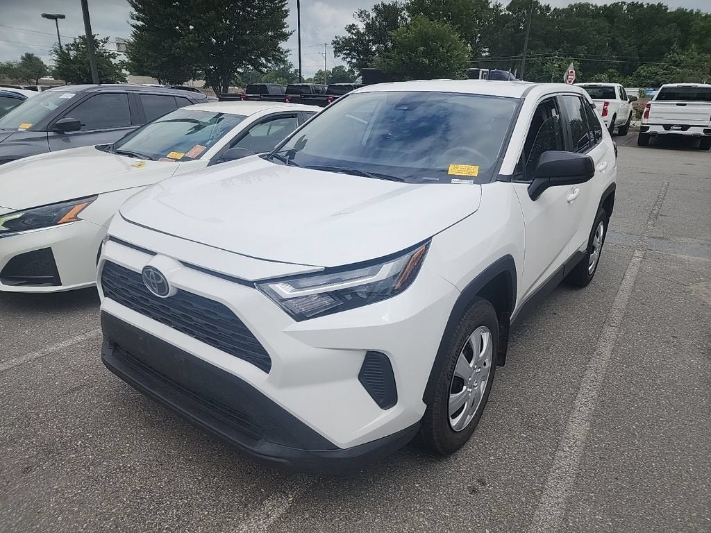 2025 Toyota RAV4 LE