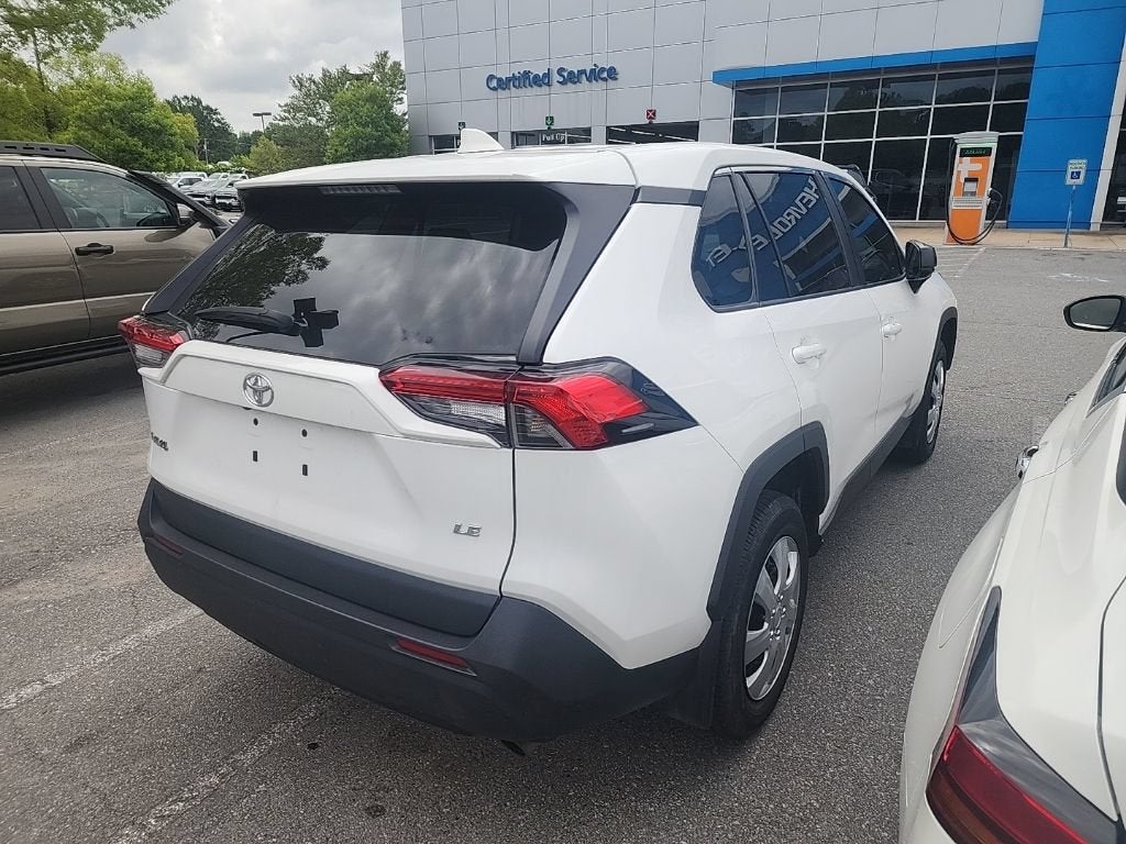 2025 Toyota RAV4 LE