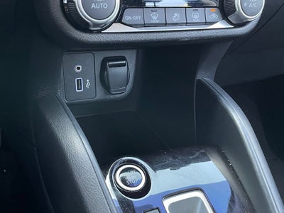 2020 Nissan Versa SR