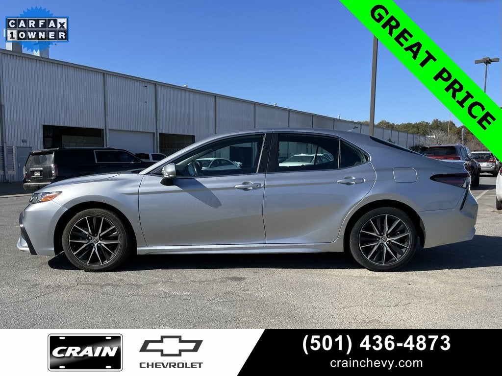 2023 Toyota Camry SE