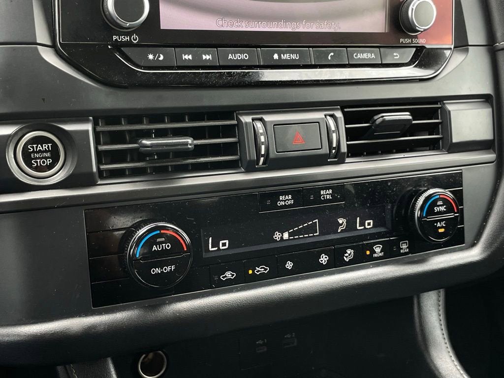 2024 Nissan Pathfinder S