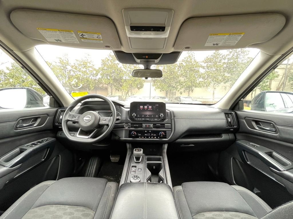 2024 Nissan Pathfinder S