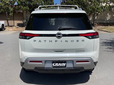 2023 Nissan Pathfinder Platinum