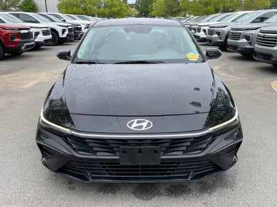 2024 Hyundai ELANTRA SEL
