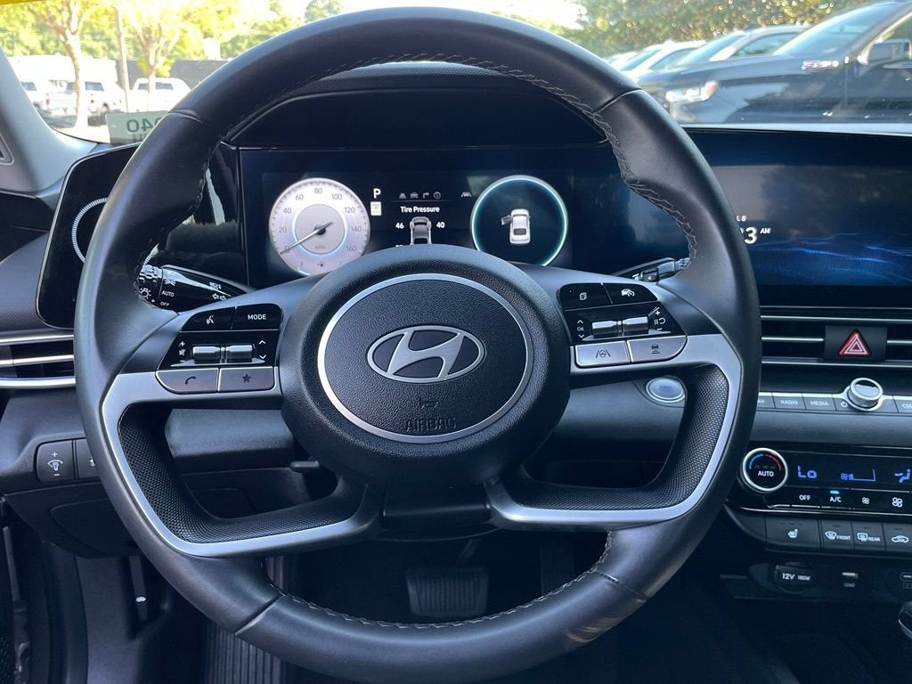 2025 Hyundai ELANTRA SEL Convenience