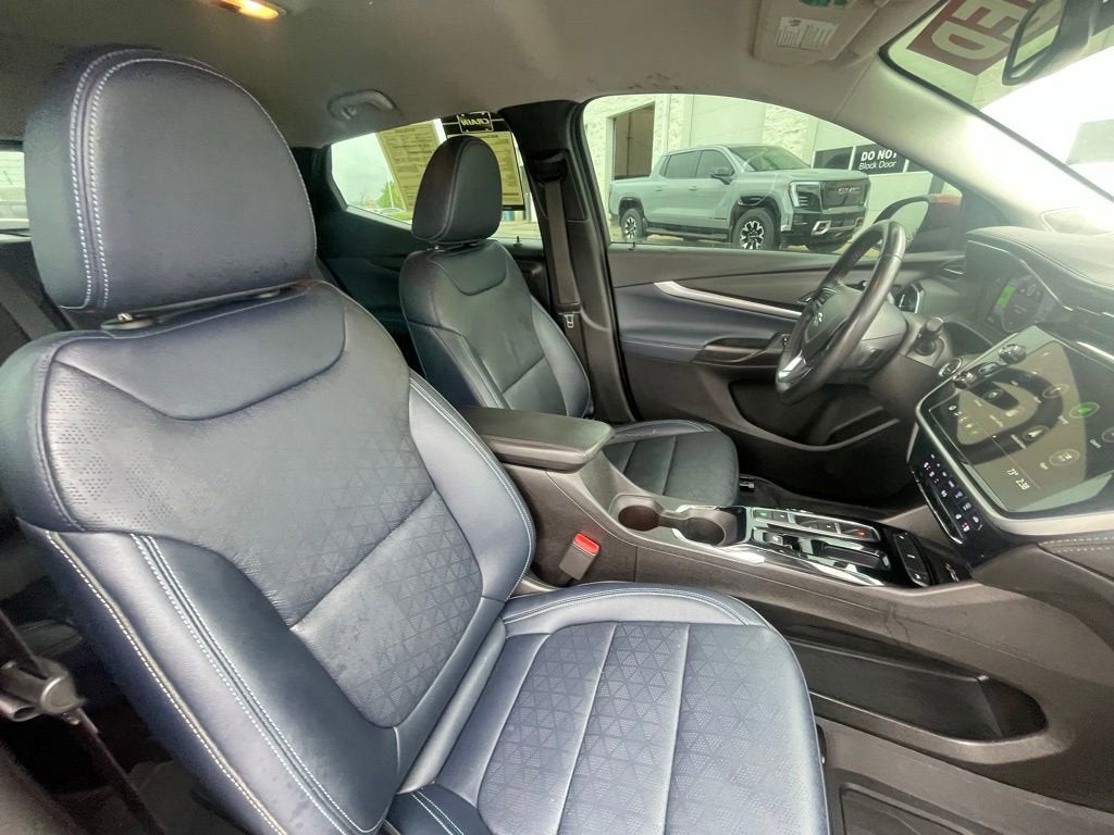 2023 Chevrolet Bolt EUV LT
