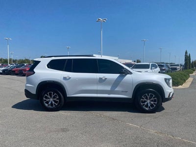 2025 GMC Acadia AT4