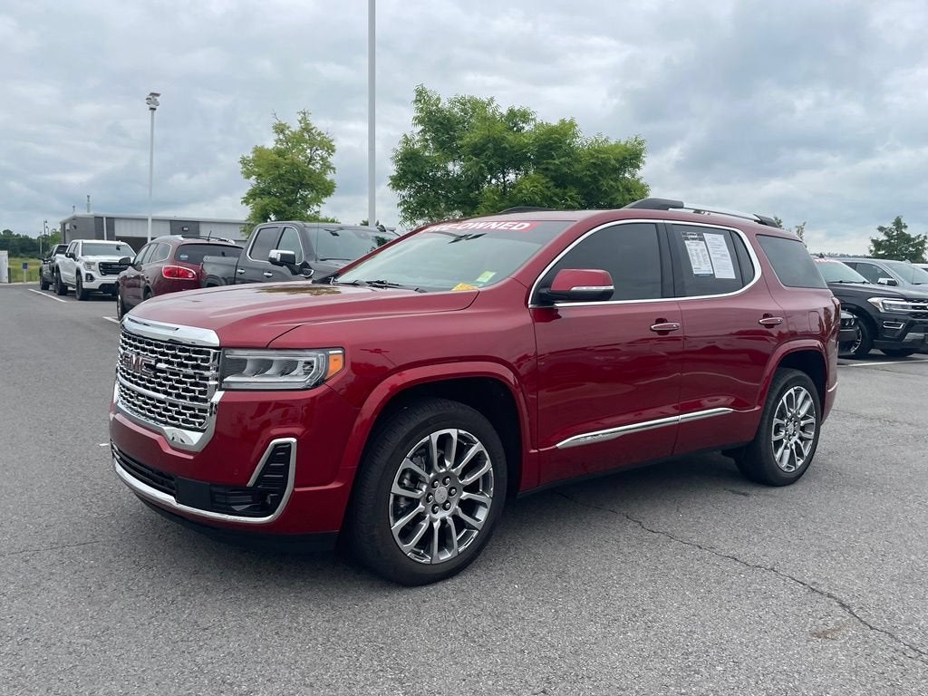 2023 GMC Acadia Denali