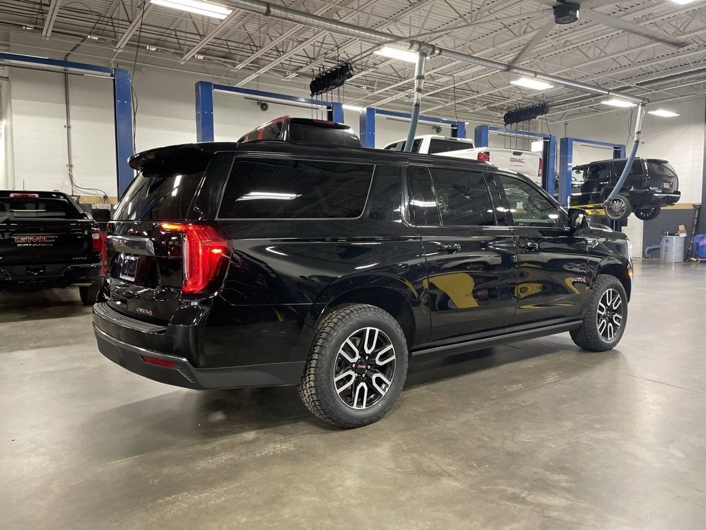 2024 GMC Yukon XL AT4
