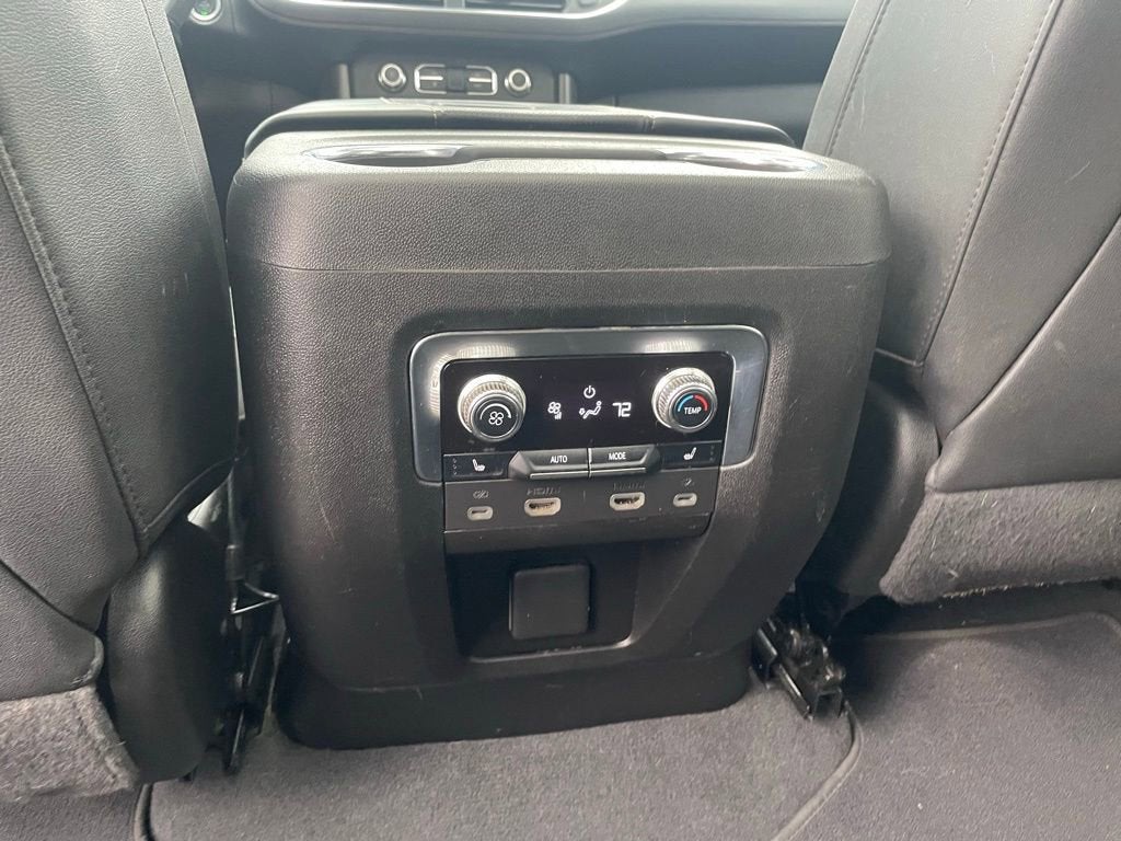 2024 GMC Yukon XL AT4