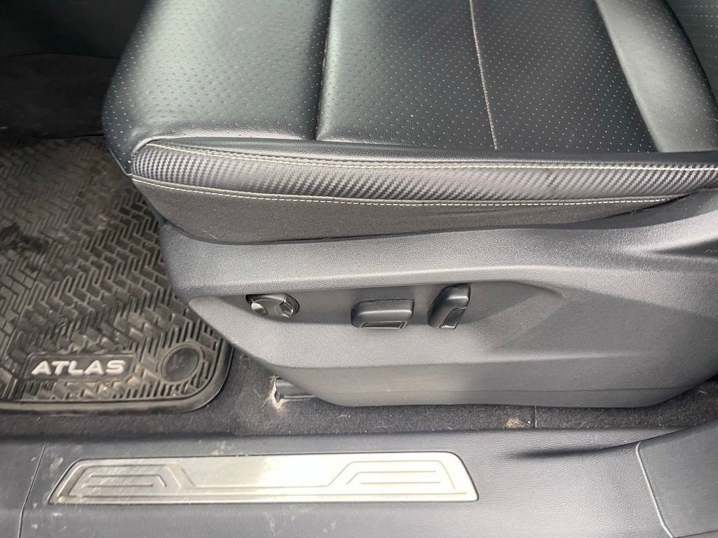2022 Volkswagen Atlas Cross Sport 3.6L V6 SE w/Technology
