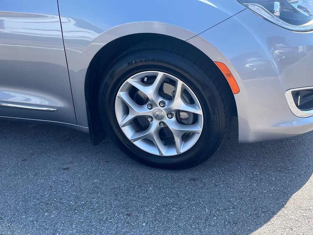 2020 Chrysler Pacifica Touring L Plus