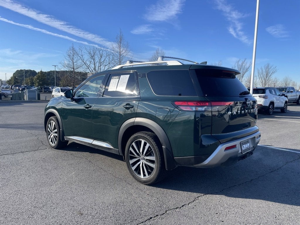 2023 Nissan Pathfinder Platinum