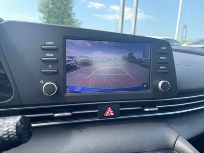 2022 Hyundai ELANTRA SE
