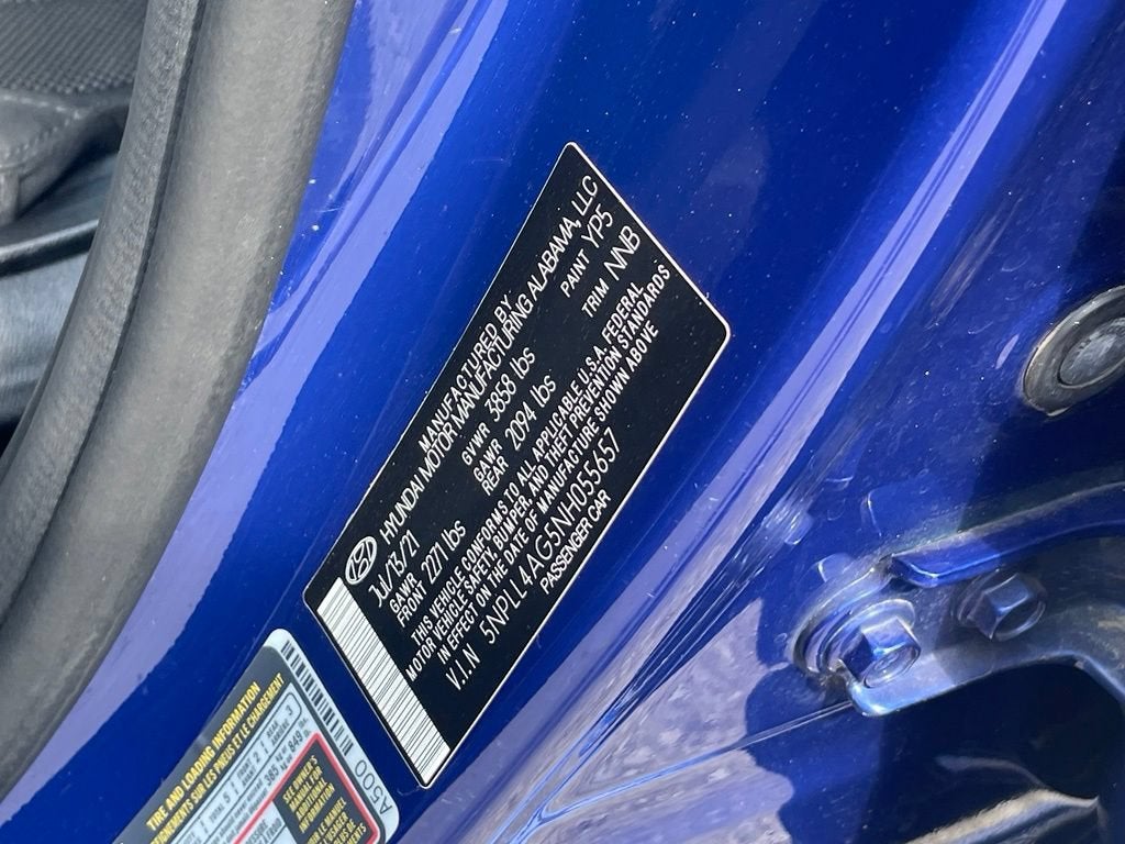 2022 Hyundai ELANTRA SE