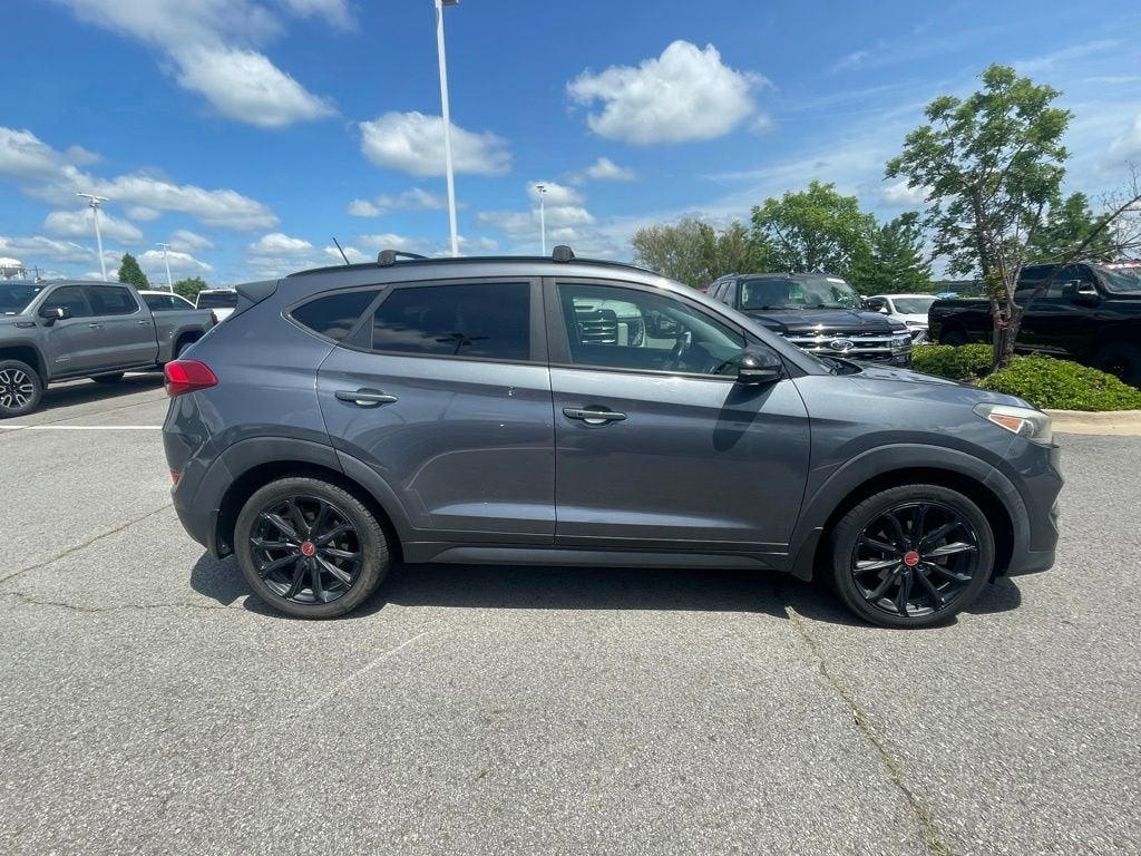 2017 Hyundai TUCSON Night