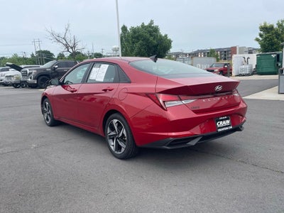 2023 Hyundai ELANTRA SEL