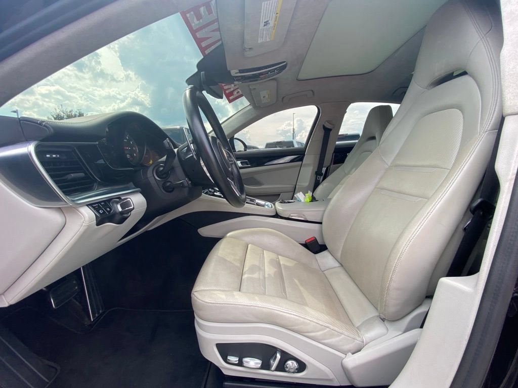 2018 Porsche Panamera Turbo
