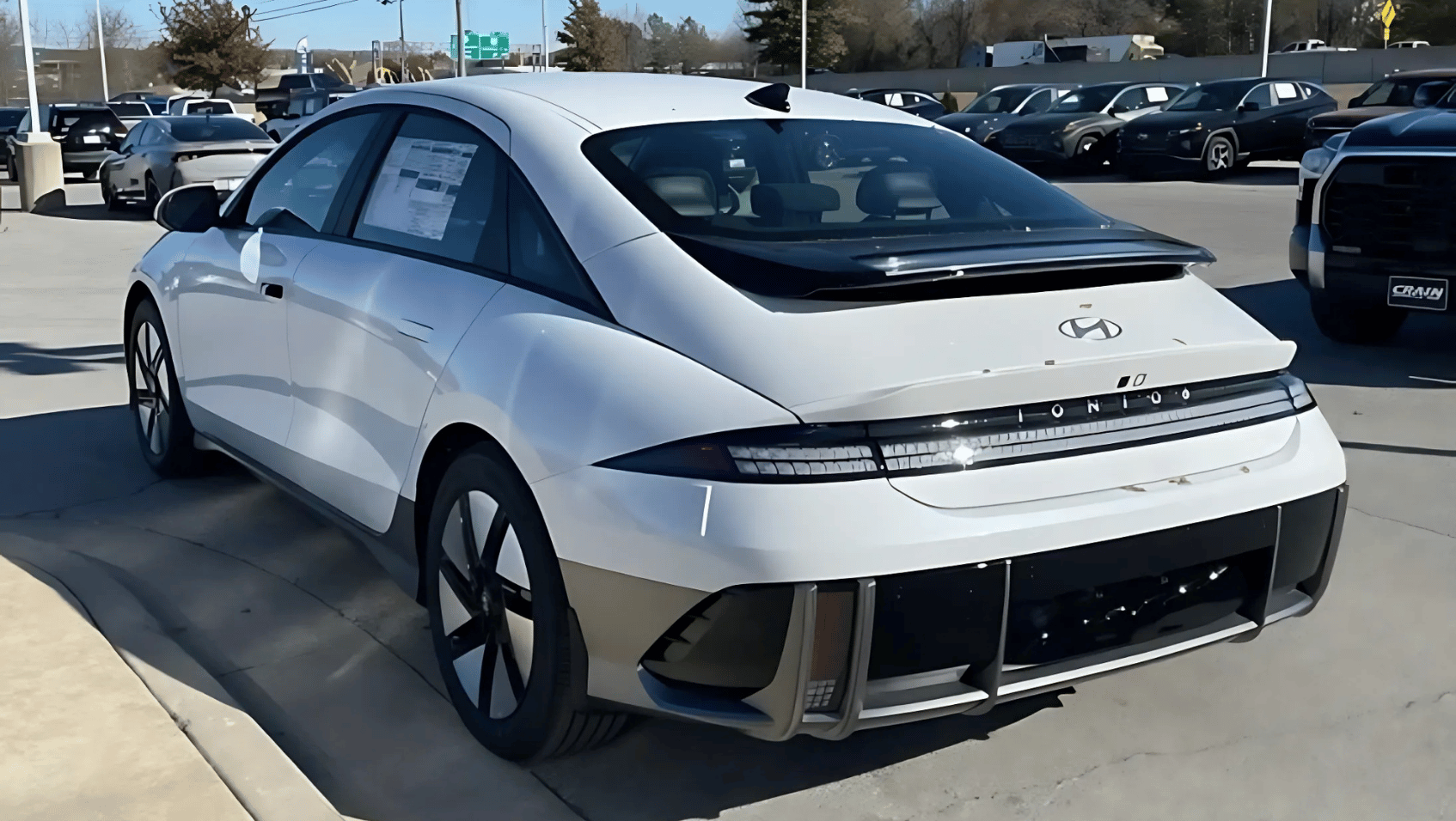 Side View of the 2025 Hyundai Ioniq 6