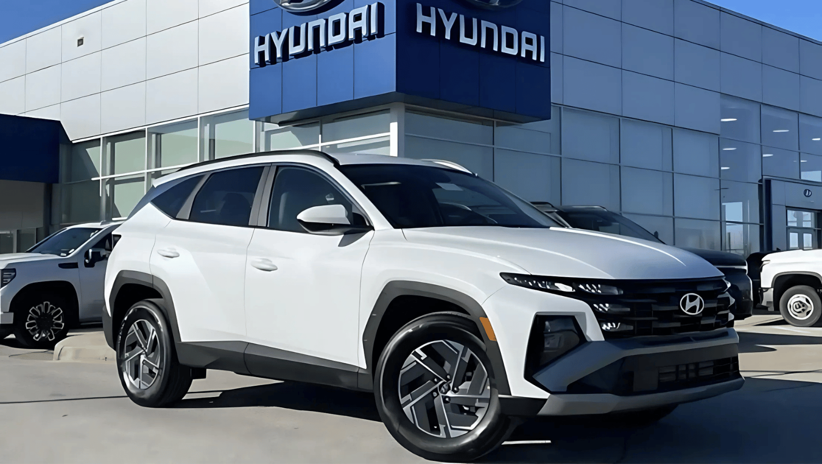 2025 Hyundai Tucson Hybrid Front