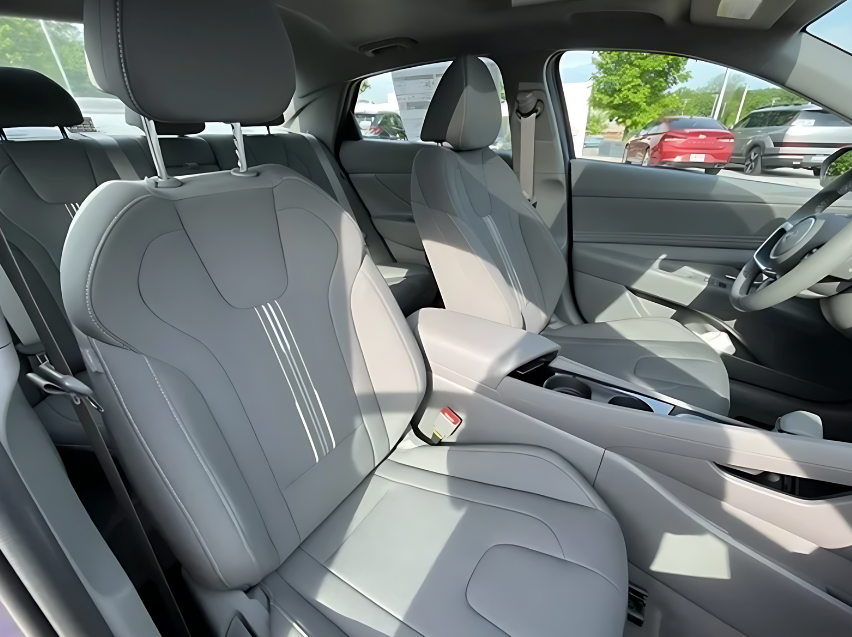 Buy a 2024 Hyundai Elantra from Crain Hyundai of Fayetteville