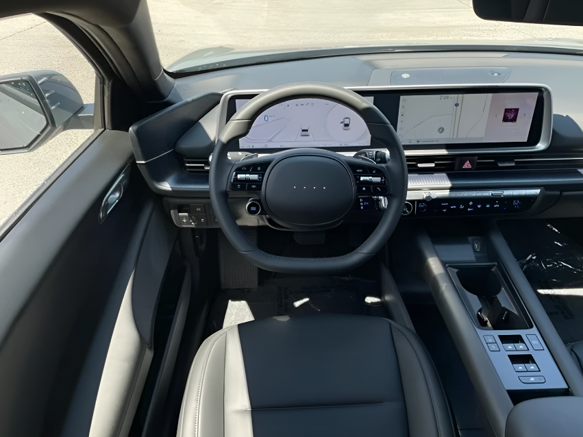 2024 Hyundai Ioniq 6 interior